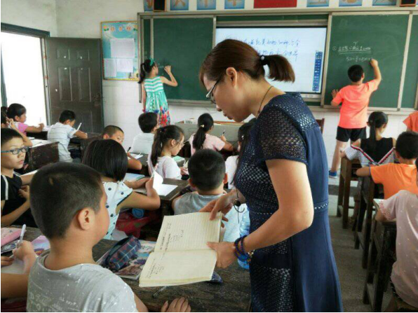 以博爱之心，在杏坛书写春秋——记衡南县星火实验小学教导主任谢朝阳